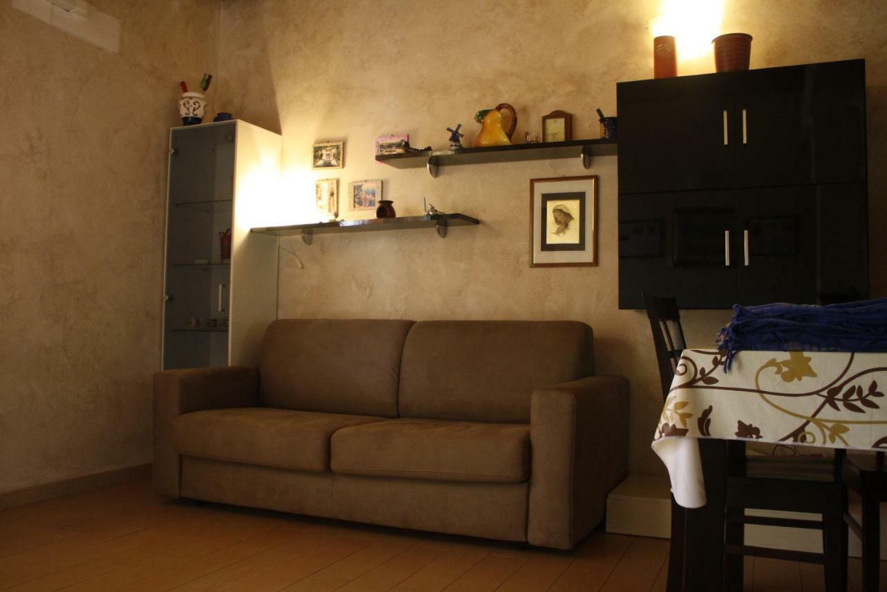 Casa-B&B Bouganville Attico 85 Mq Barletta Exterior photo